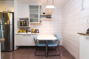 organização na cozinha pequena