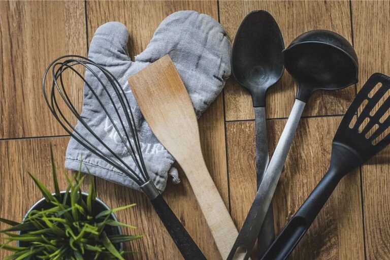 Utensílios Indispensáveis para Quem Vai Morar Sozinho