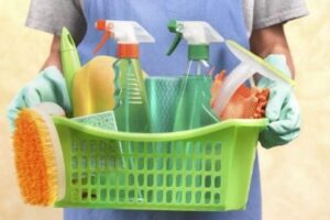 Montando um Kit de Limpeza Portátil: Agilidade na Hora da Faxina