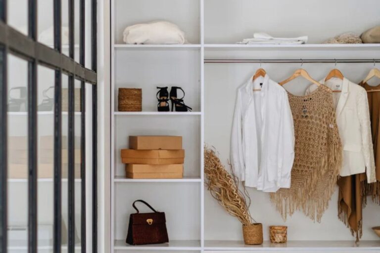 Troca de Guarda-Roupa por Estação: Organize as Roupas de Inverno sem Bagunça