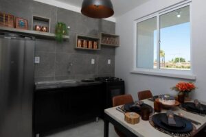 Organização de Cozinha Pequena: Truques para Ganhar Espaço Sem Reforma